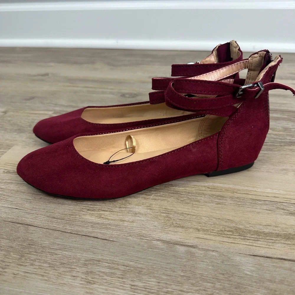 Express Ankle Ballet Flat Shoes Maroon Size 6 NWOT